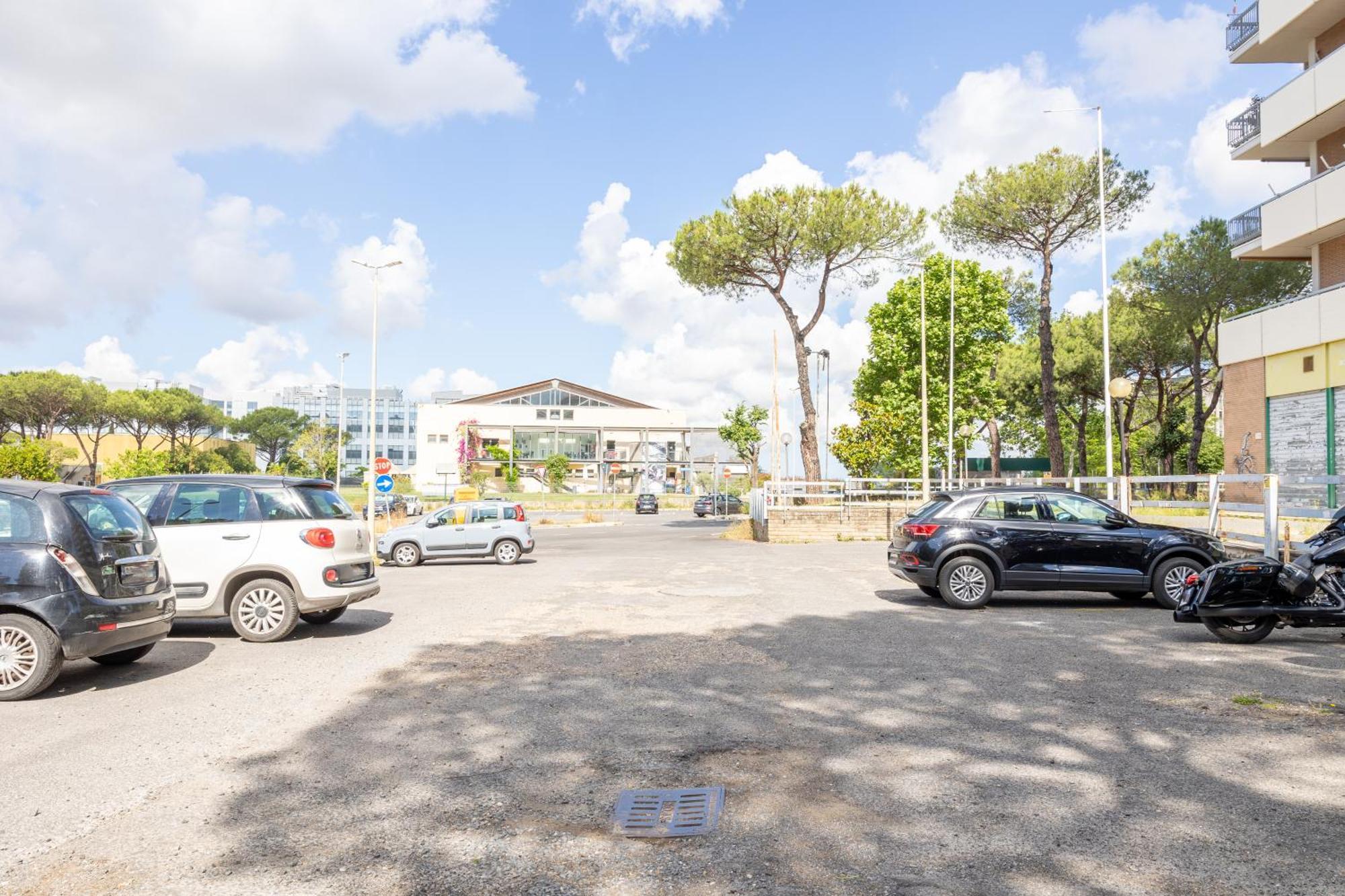 Belvedere Modern Apartment Con Parcheggio Gratuito 罗马 外观 照片
